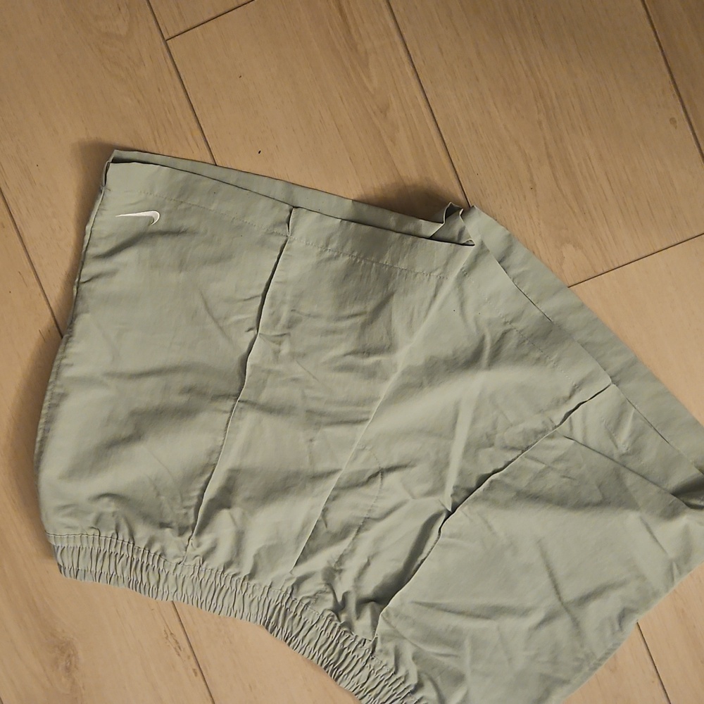 Nike Sportswear Everything WovensWomen's Mid-Rise 5" Shorts Med - Picture 6 of 7